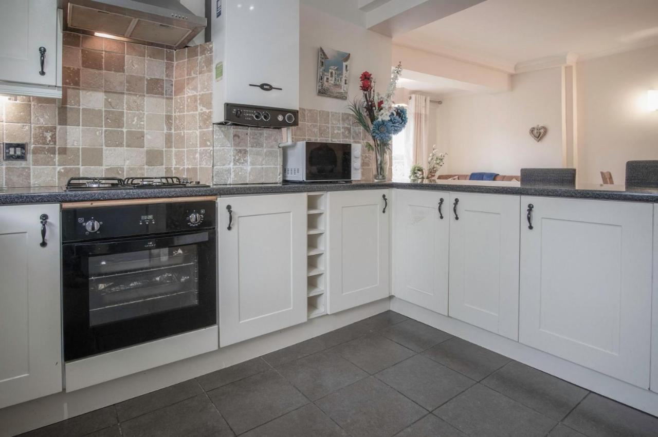 Sea Breeze 3 - 2 Bedroom - Horton